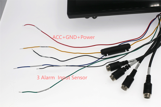 4G Araç Montajlı SD Kart Kaydetme 4 Kanal İzleme ve GPS Konumlandırma ile Tek Bir Makine