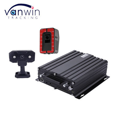 4CH 1080P SD MDVR Gerçek Zamanlı İzleme ve İzleme 4G AI ADAS DMS Otobüs Kamyon CCTV Sistemi için Mobil DVR